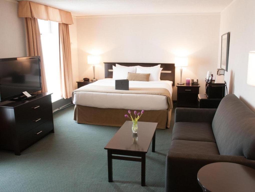 Coast High Country Inn Whitehorse Extérieur photo