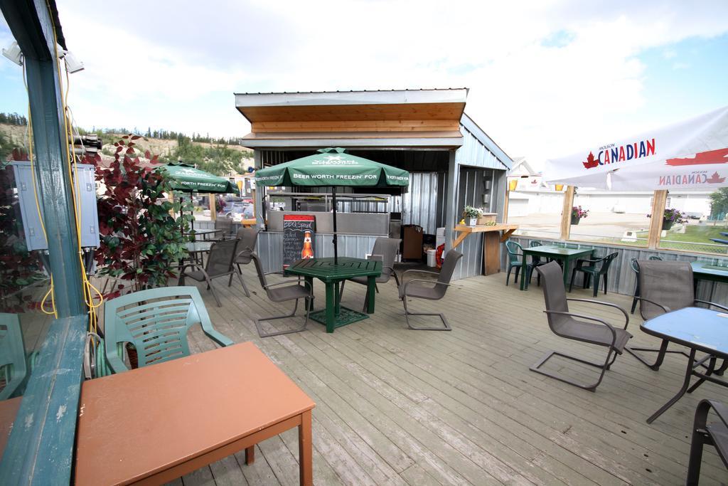 Coast High Country Inn Whitehorse Extérieur photo