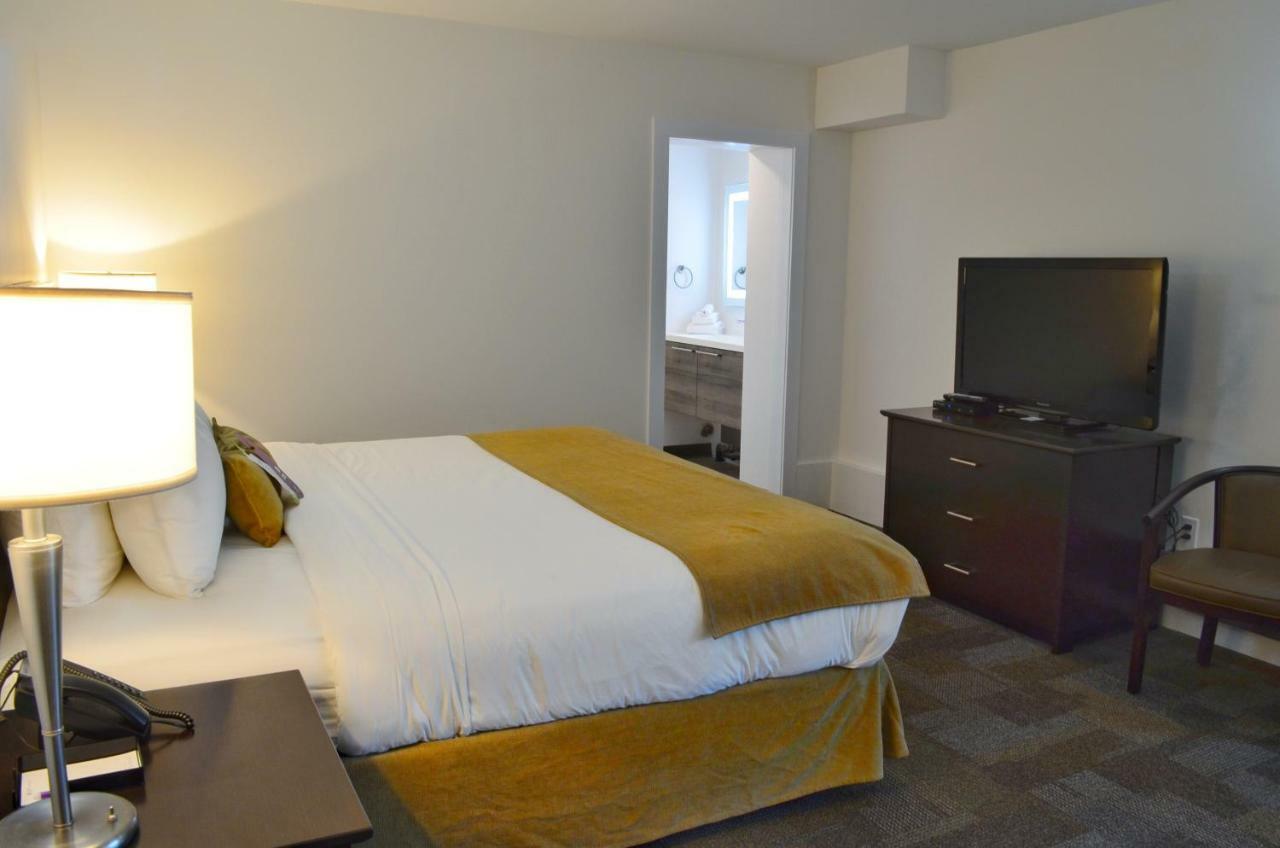 Coast High Country Inn Whitehorse Extérieur photo